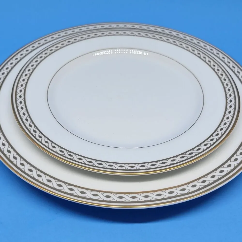 Wedgwood Granville Embassy Collection Salad and Bread Plate Excellent